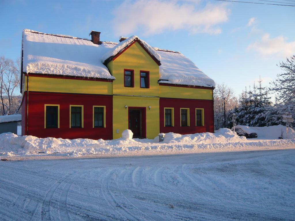 Apartmany Liska Mladé Buky Exterior foto